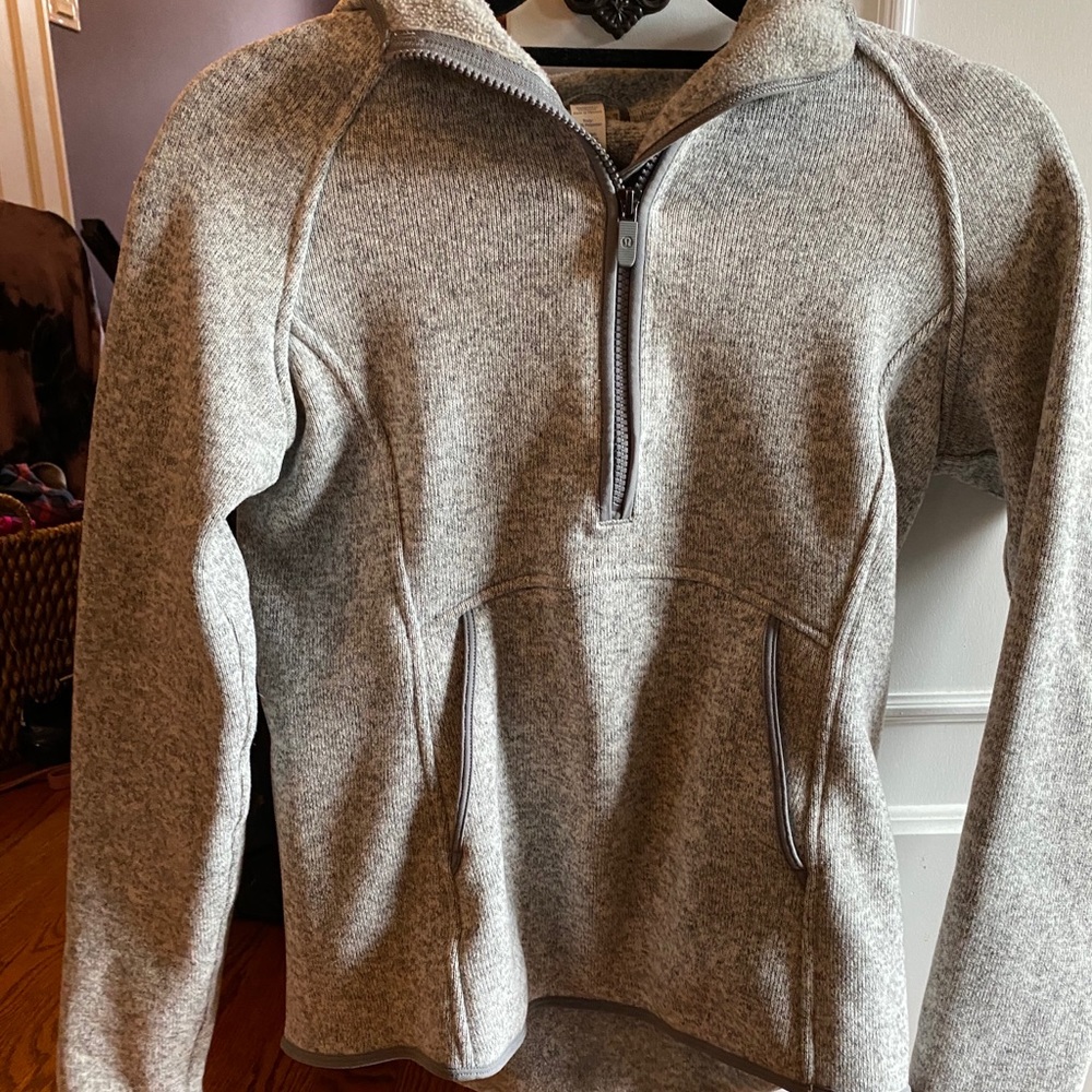 lulu lemon pullover